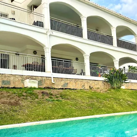 Lovely In The Location 10-12 Beds! Villa Marbella